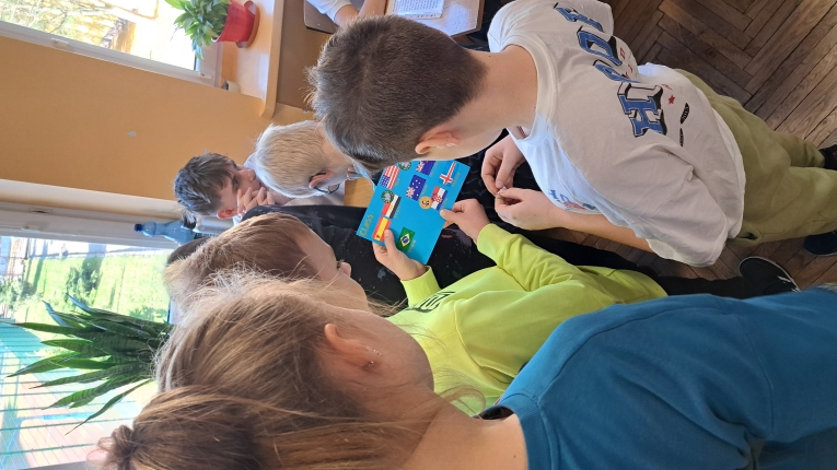 DZIE� J�ZYK�W OBCYCH