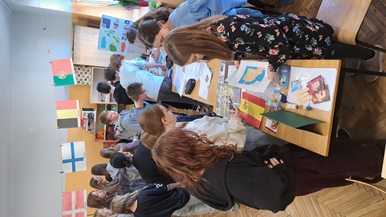 DZIE� J�ZYK�W OBCYCH