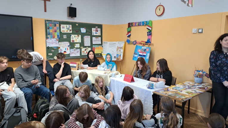 DZIE� J�ZYK�W OBCYCH