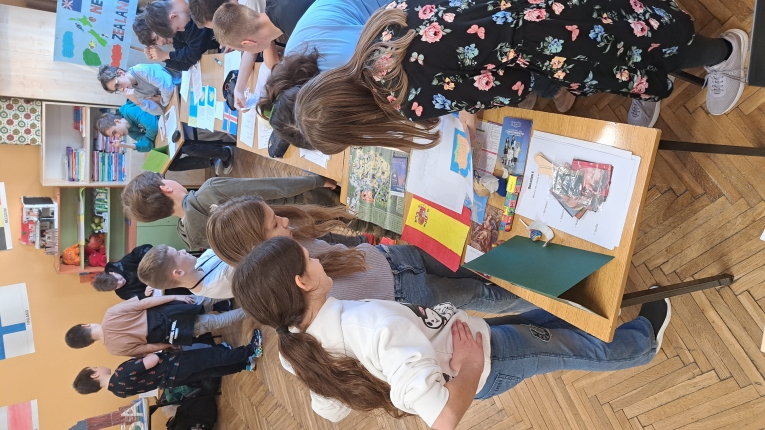 DZIE� J�ZYK�W OBCYCH