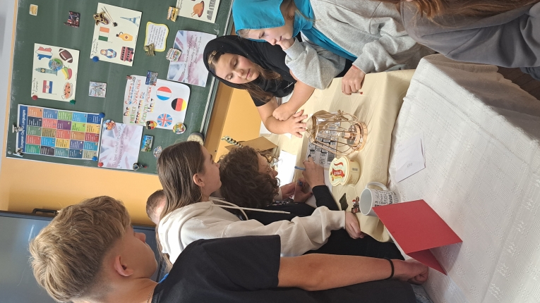 DZIE� J�ZYK�W OBCYCH