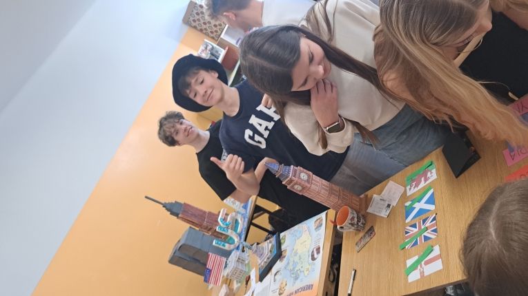 DZIE� J�ZYK�W OBCYCH