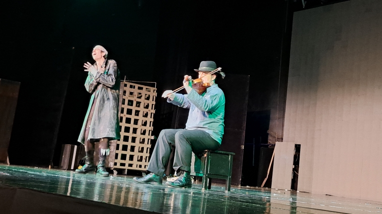 FRANKENSTEIN – THE MONSTER AND THE MYTH SPEKTAKL W TEATRZE V6 W �ODZI