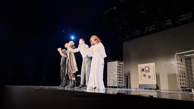 FRANKENSTEIN – THE MONSTER AND THE MYTH SPEKTAKL W TEATRZE V6 W �ODZI