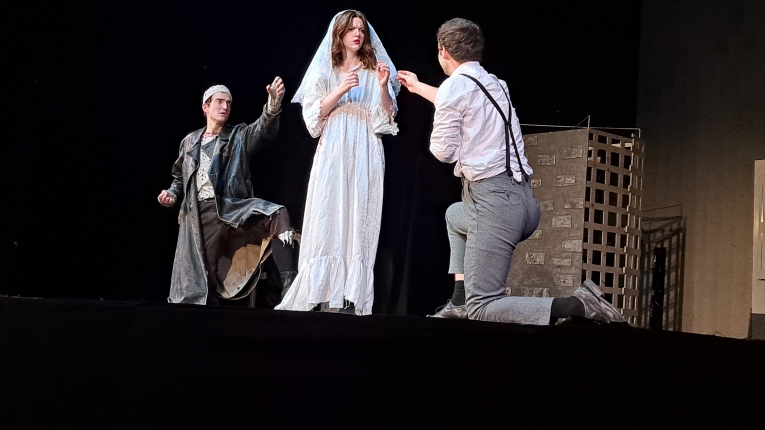 FRANKENSTEIN – THE MONSTER AND THE MYTH SPEKTAKL W TEATRZE V6 W �ODZI