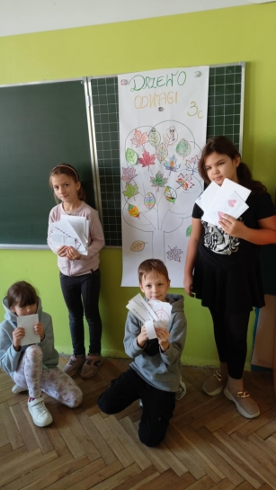 By�a to cenna okazja do rozmowy o odwadze, akceptacji siebie i wzajemnym wsparciu.