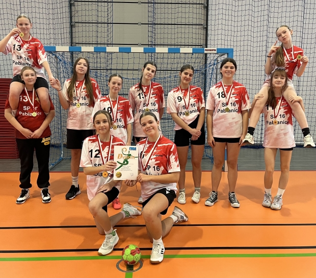 MAMY MISTRZYNIE PABIANIC W PI�CE R�CZNEJ