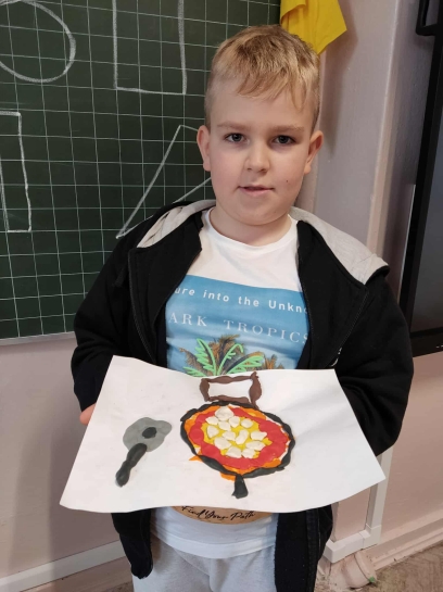 KALENDARZ �WI�T NIETYPOWYCH - PA�DZIERNIK 