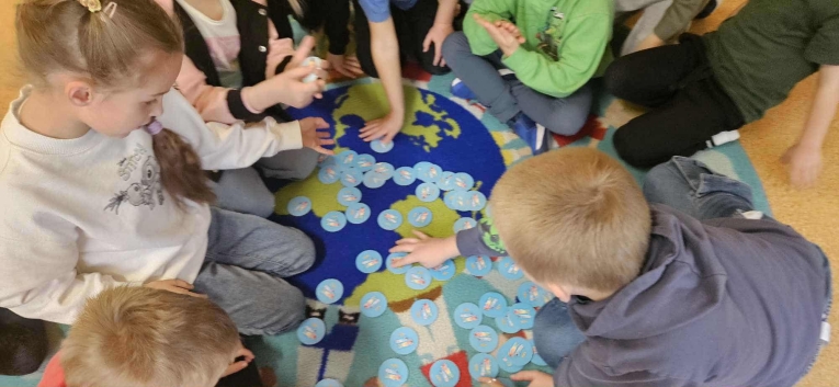 KALENDARZ �WI�T NIETYPOWYCH - PA�DZIERNIK 