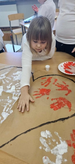 11 LISTOPADA W �WIETLICY