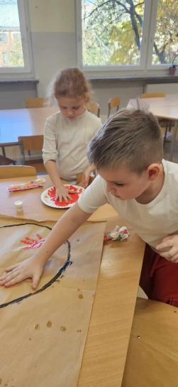 11 LISTOPADA W �WIETLICY