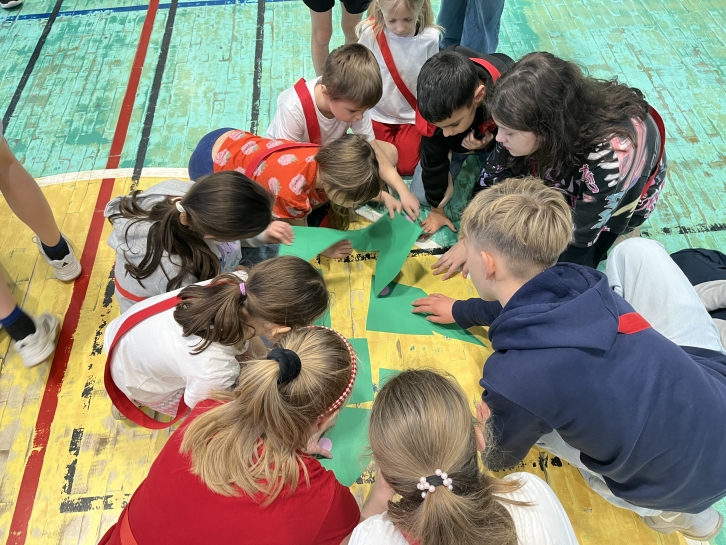 IV MIKO�AJKOWY FESTYN INTEGRACYJNO – SPORTOWY „RAZEM NA START”