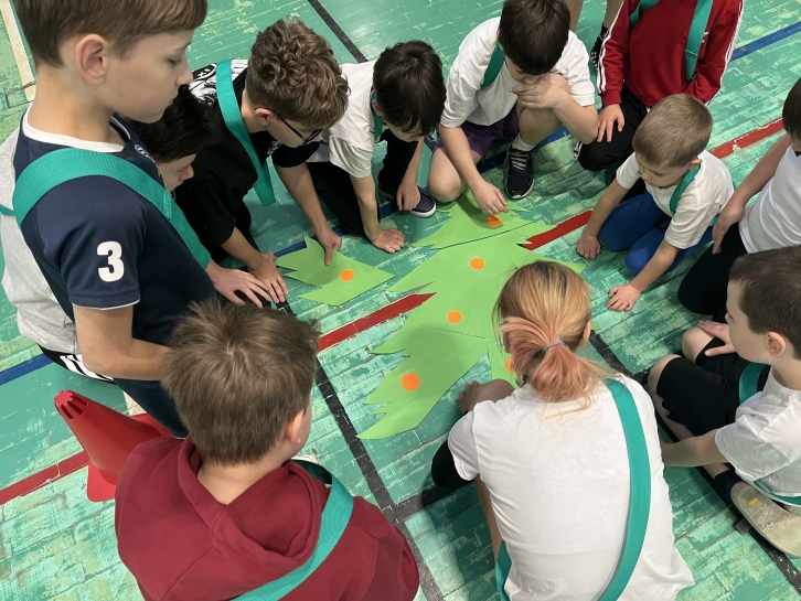 IV MIKO�AJKOWY FESTYN INTEGRACYJNO – SPORTOWY „RAZEM NA START”