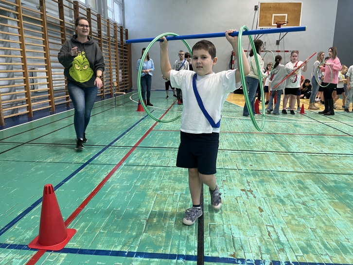 IV MIKO�AJKOWY FESTYN INTEGRACYJNO – SPORTOWY „RAZEM NA START”