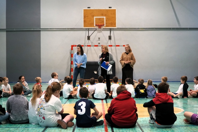 IV MIKO�AJKOWY FESTYN INTEGRACYJNO – SPORTOWY „RAZEM NA START”