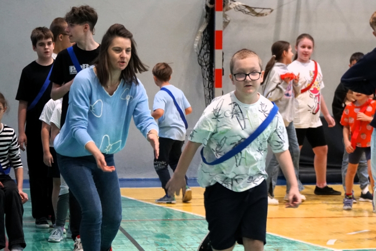 IV MIKO�AJKOWY FESTYN INTEGRACYJNO – SPORTOWY „RAZEM NA START”