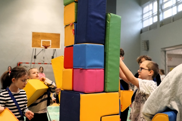 IV MIKO�AJKOWY FESTYN INTEGRACYJNO – SPORTOWY „RAZEM NA START”