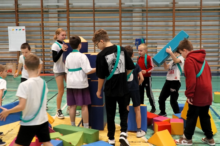 IV MIKO�AJKOWY FESTYN INTEGRACYJNO – SPORTOWY „RAZEM NA START”