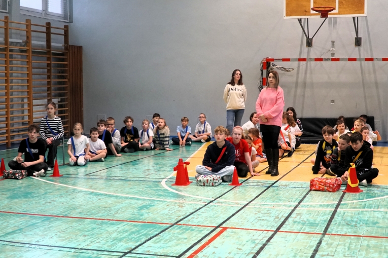 IV MIKO�AJKOWY FESTYN INTEGRACYJNO – SPORTOWY „RAZEM NA START”