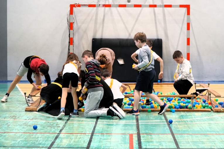 IV MIKO�AJKOWY FESTYN INTEGRACYJNO – SPORTOWY „RAZEM NA START”