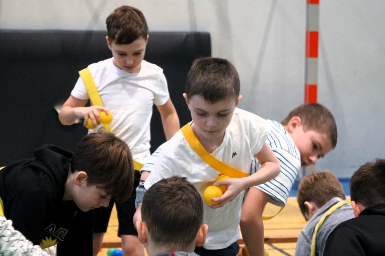 IV MIKO�AJKOWY FESTYN INTEGRACYJNO – SPORTOWY „RAZEM NA START”