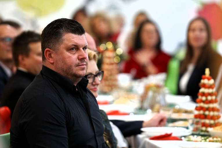 MIEJSKO - POWIATOWA WIGILIA O�WIATOWA 