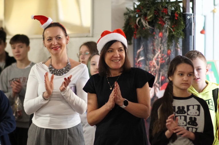 SZKOLNE KOL�DOWANIE