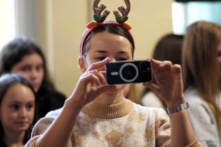 SZKOLNE KOL�DOWANIE