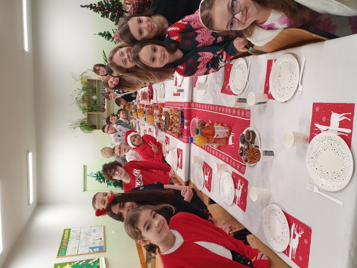 WIGILIJNE SPOTKANIE W KLASIE 5A