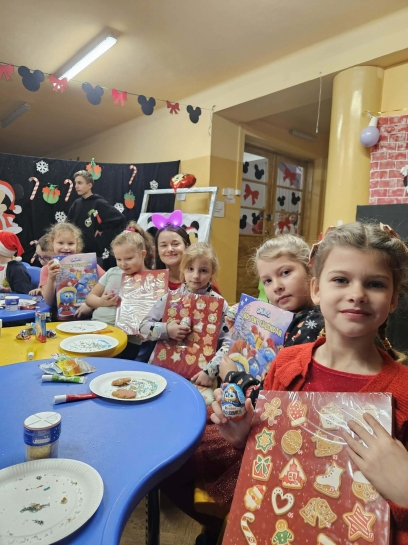 MIKO�AJKOWA ZABAWA W NASZEJ �WIETLICY!