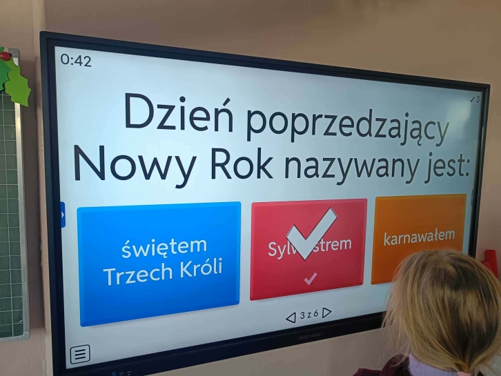 POZNAJEMY ZWYCZAJE �WI�TECZNE I NOWOROCZNE W �WIETLICY&nbsp;