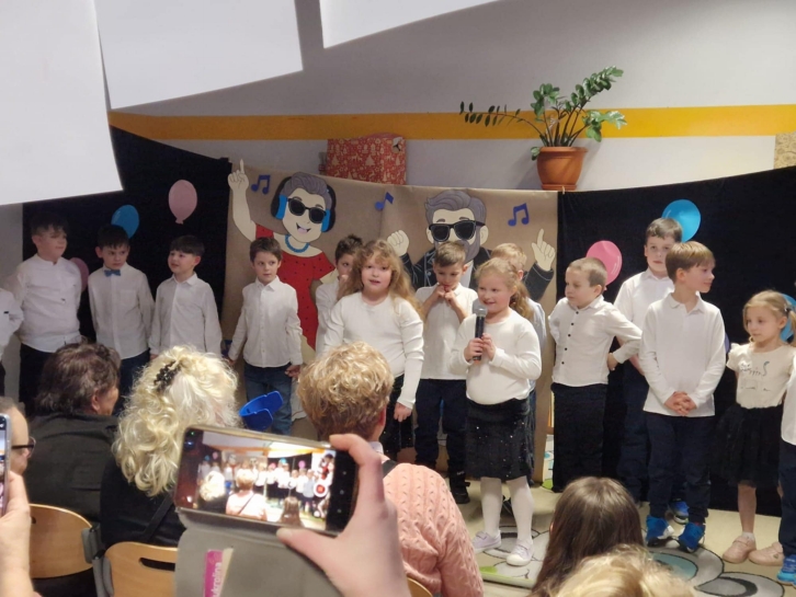 DZIE� BABCI I DZIADKA W KLASIE 1D