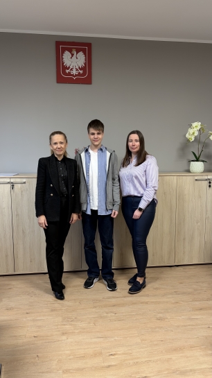 FILIP STANEK LAUREATEM WOJEW�DZKIEGO KONKURSU PRZEDMIOTOWEGO Z J�ZYKA ANGIELSKIEGO 