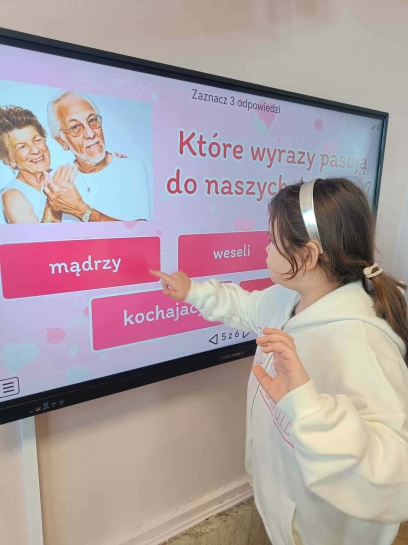 DZIE� BABCI I DZIADKA