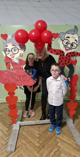 PRZEDSTAWIENIE Z OKAZJI DNIA BABCI I DZIADKA&nbsp;