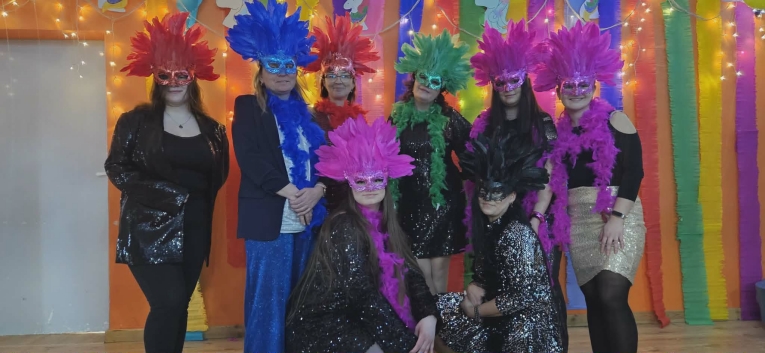 KARNAWA�OWY TYDZIE� W �WIETLICY