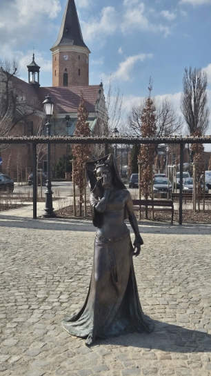 DZIE� KOBIET W KLASKIE 7D