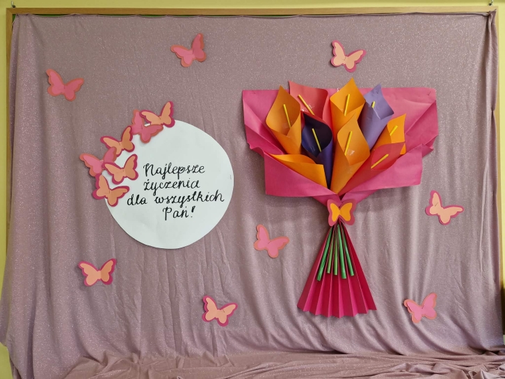 DZIE� KOBIET I DZIE� TA�CA 