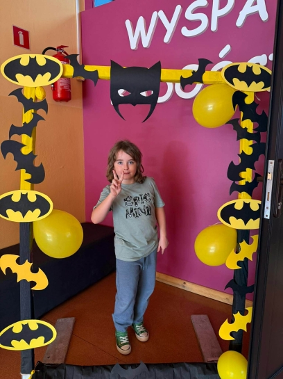 DZIE� MʯCZYZN I KOLOROWY TYDZIE�