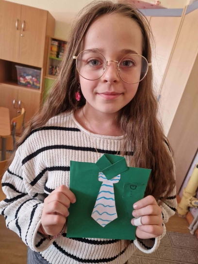 DZIE� MʯCZYZN I KOLOROWY TYDZIE�