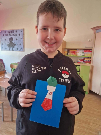 DZIE� MʯCZYZN I KOLOROWY TYDZIE�