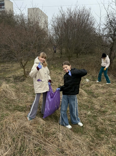 DZIE� SPRZ�TANIA �WIATA