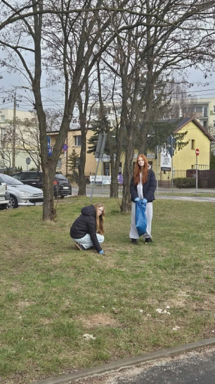 DZIE� SPRZ�TANIA �WIATA 