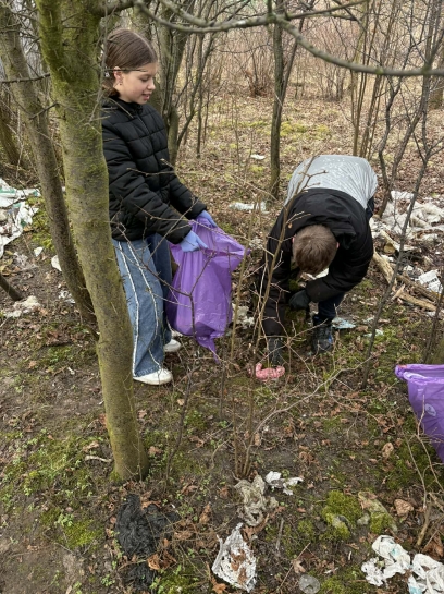 DZIE� SPRZ�TANIA �WIATA