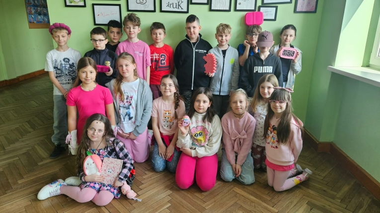 DZIE� KOLOR�W