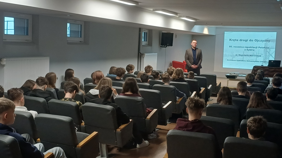 SPOTKANIA Z HISTORI�. KR�TE DROGI DO OJCZYZNY