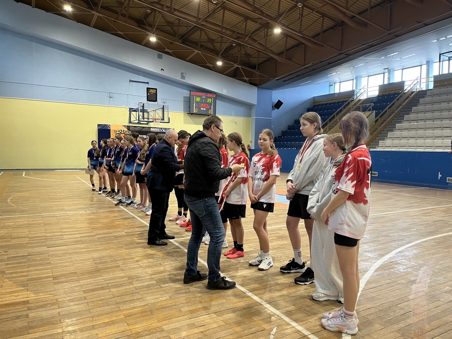 ZNOWU Z�OTO W KOSZYK�WCE!!