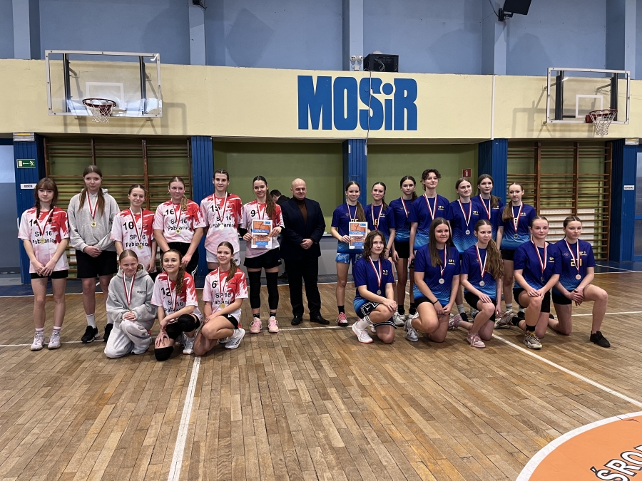 ZNOWU Z�OTO W KOSZYK�WCE!!