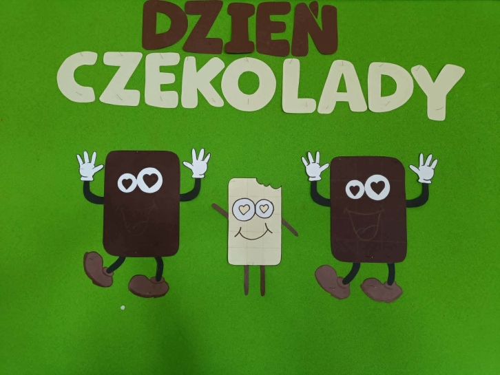 KALENDARZ �WI�T NIETYPOWYCH - KWIECIE�!