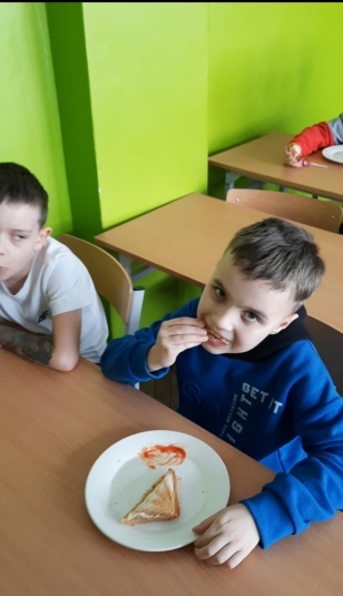 uczniowie